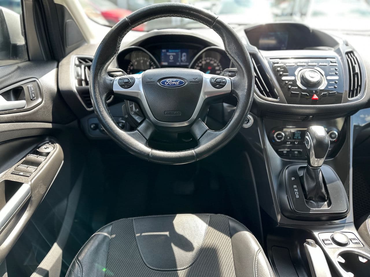 Ford Kuga 2015 — Миниатюра 10