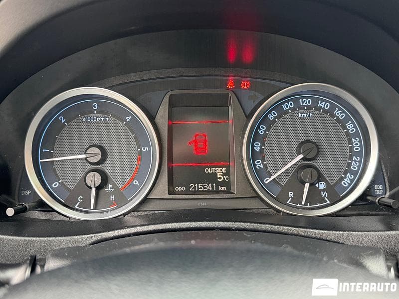 Toyota Auris 2013 — Миниатюра 9