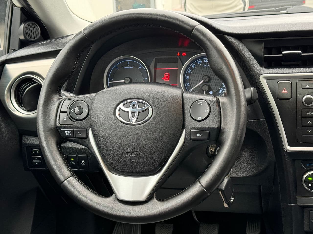 Toyota Auris 2013 — Миниатюра 8