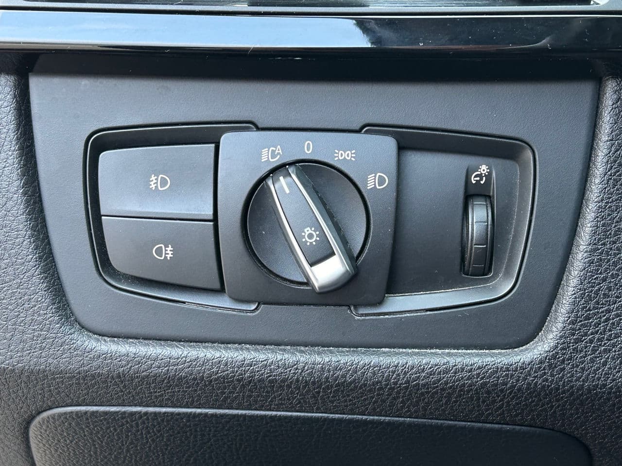 2012 BMW 320 — Miniatură 6