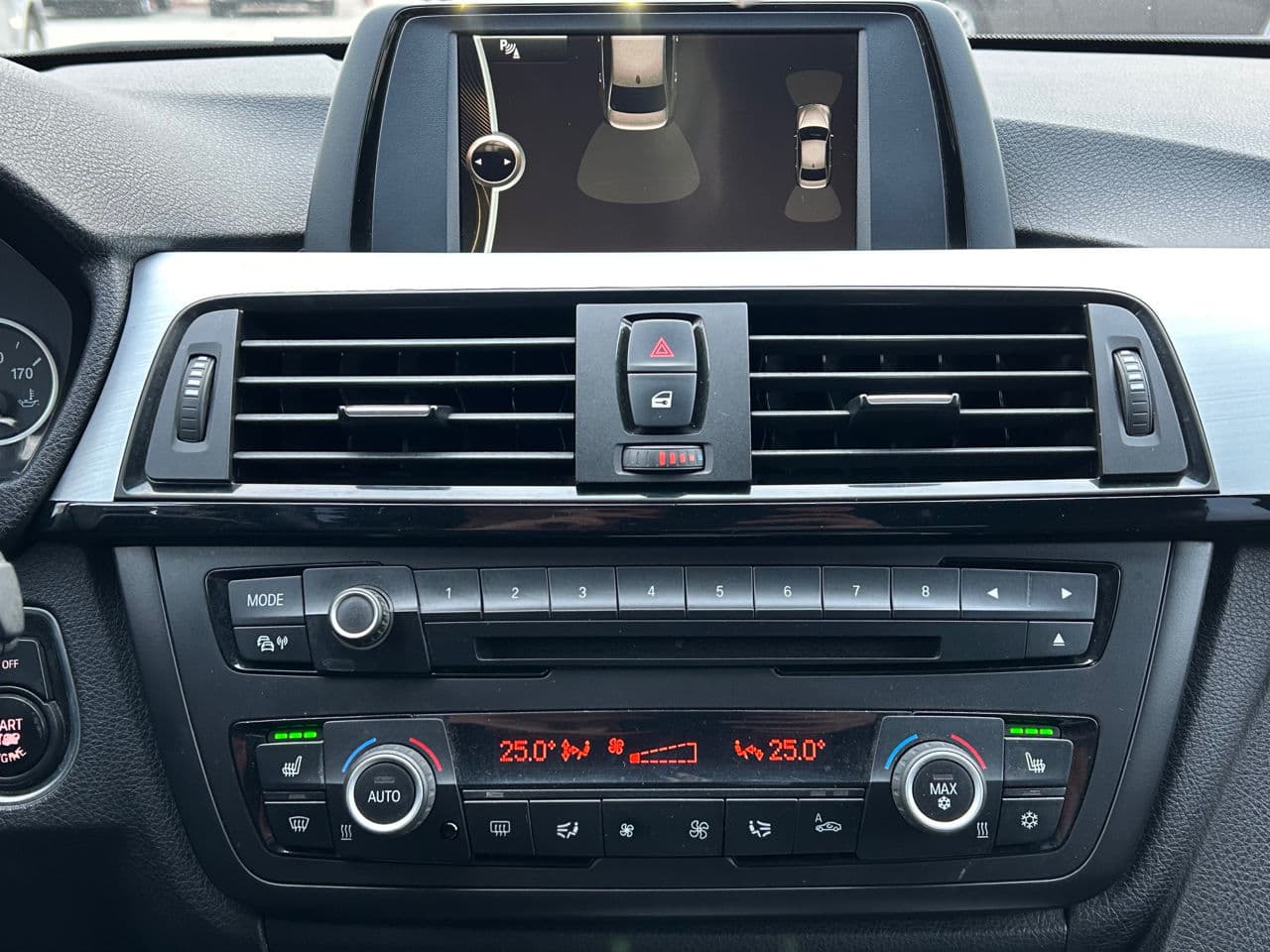 2012 BMW 320 — Miniatură 10