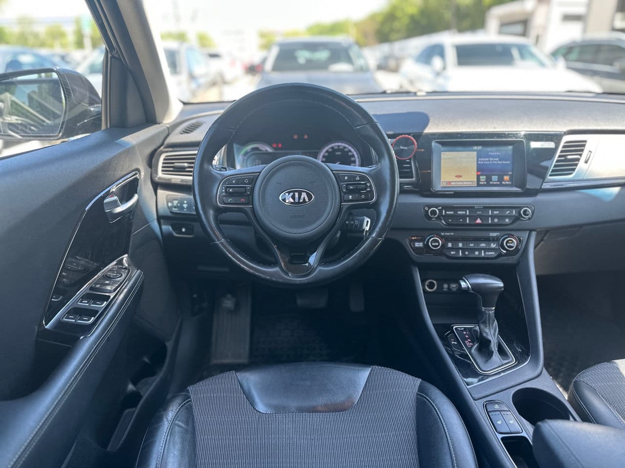Kia Niro 2016 — Миниатюра 9