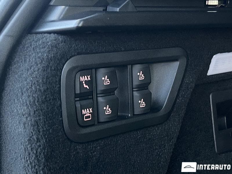 BMW X7 4.0i 2023 — Миниатюра 26
