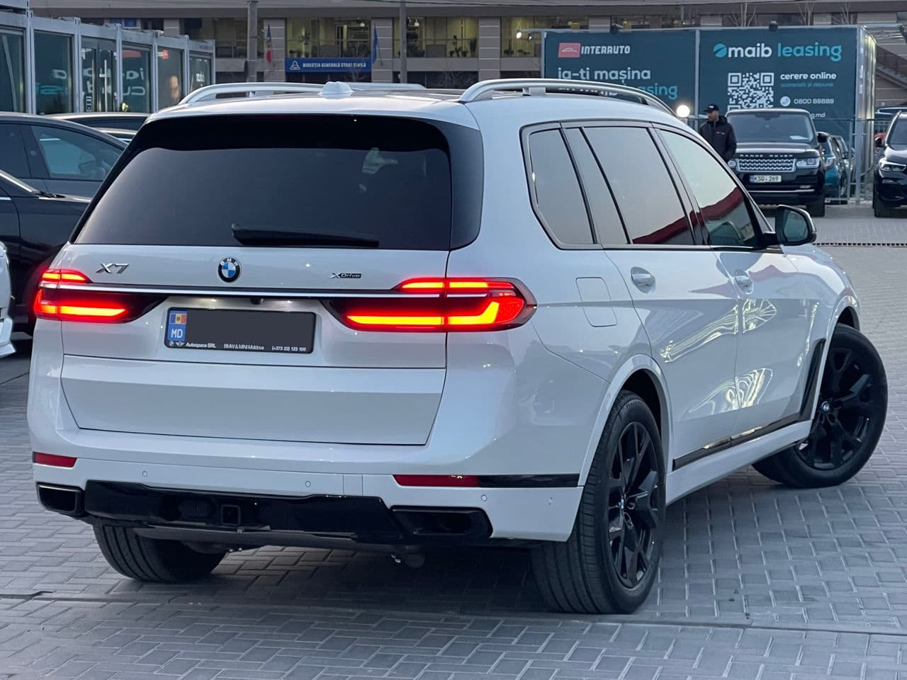 BMW X7 4.0i 2023 — Миниатюра 4