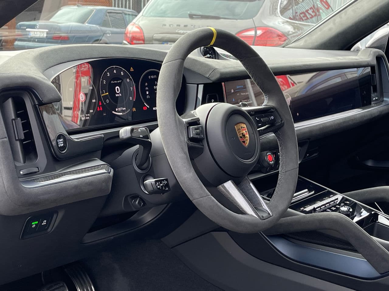 Porsche Cayenne Turbo GT Coupe 2024 — Миниатюра 10