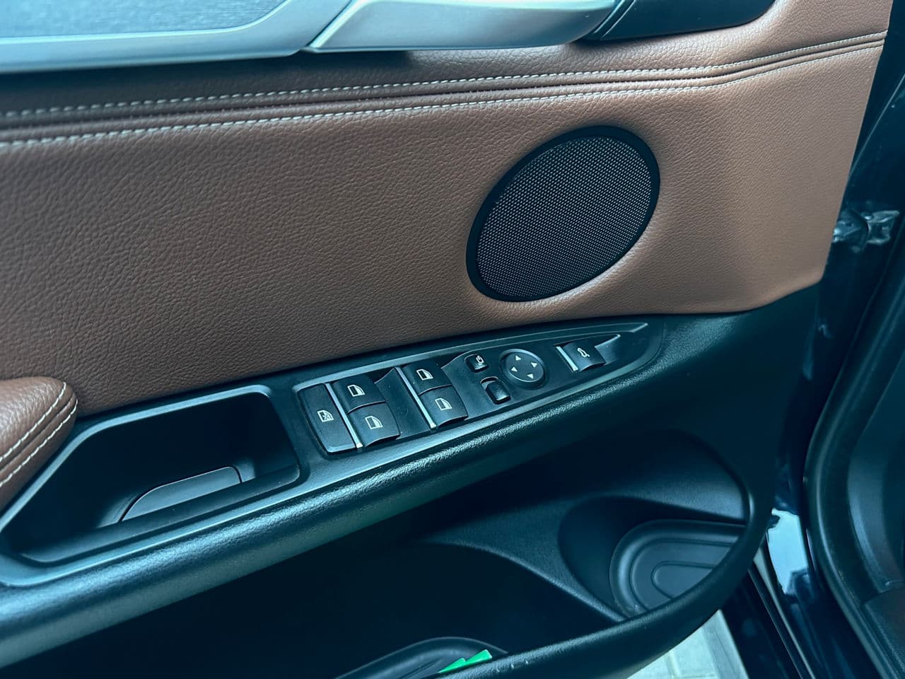 BMW X5 4.0e 2018 — Миниатюра 6