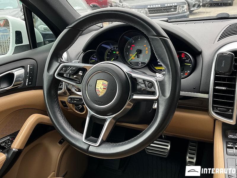 Porsche Cayenne S Hybrid 2015 — Миниатюра 13