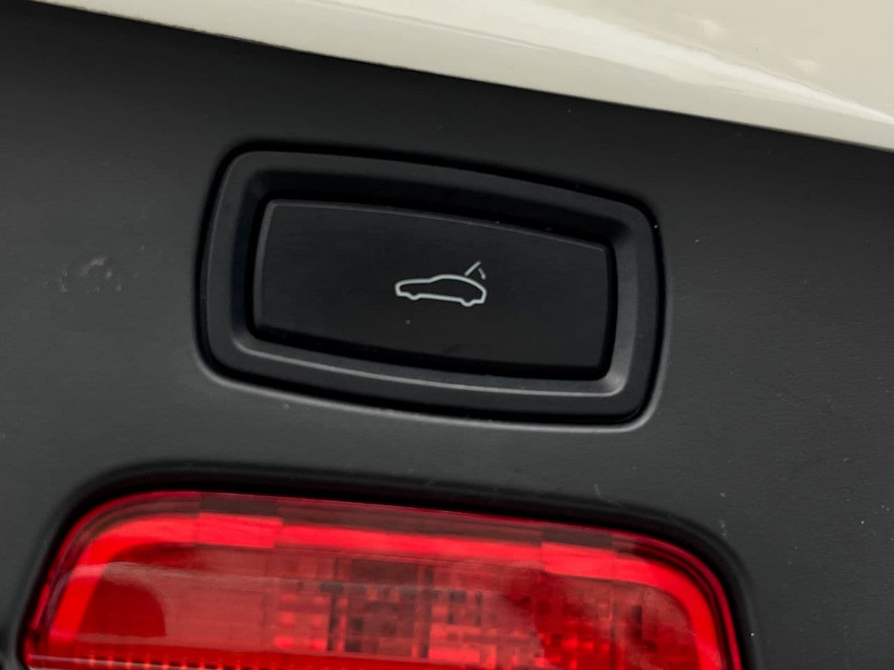 Porsche Cayenne S Hybrid 2015 — Миниатюра 20