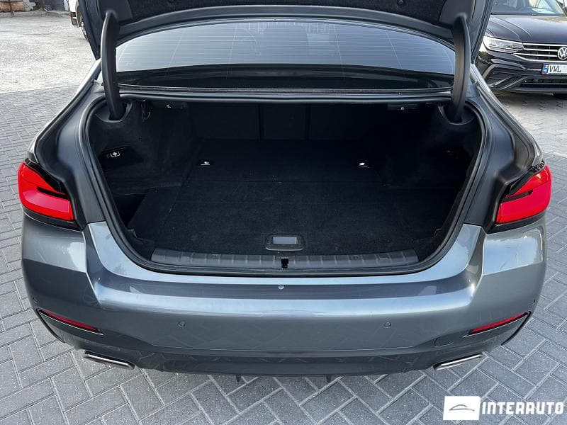 BMW 530e 2021 — Миниатюра 17