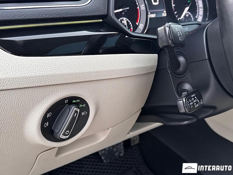 Skoda Superb 2017 — Миниатюра 12