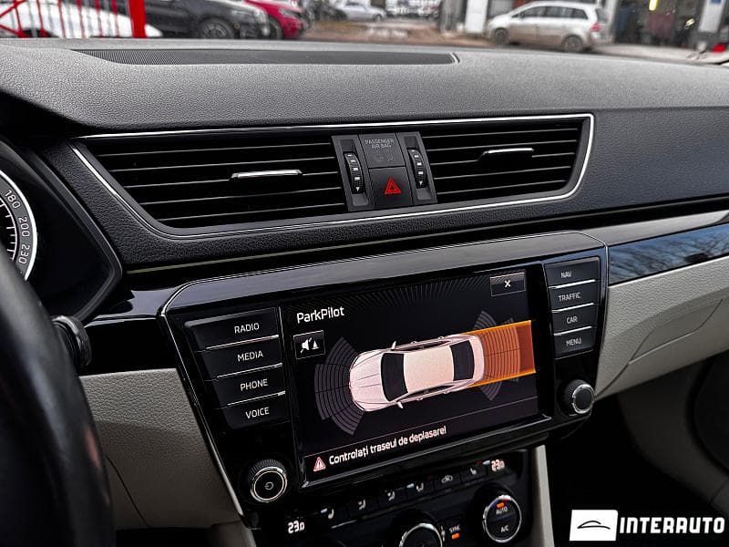 Skoda Superb 2017 — Миниатюра 9