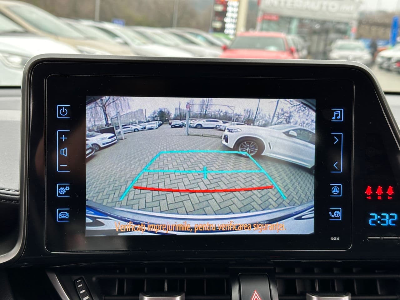 Toyota C-HR 2019 — Миниатюра 9
