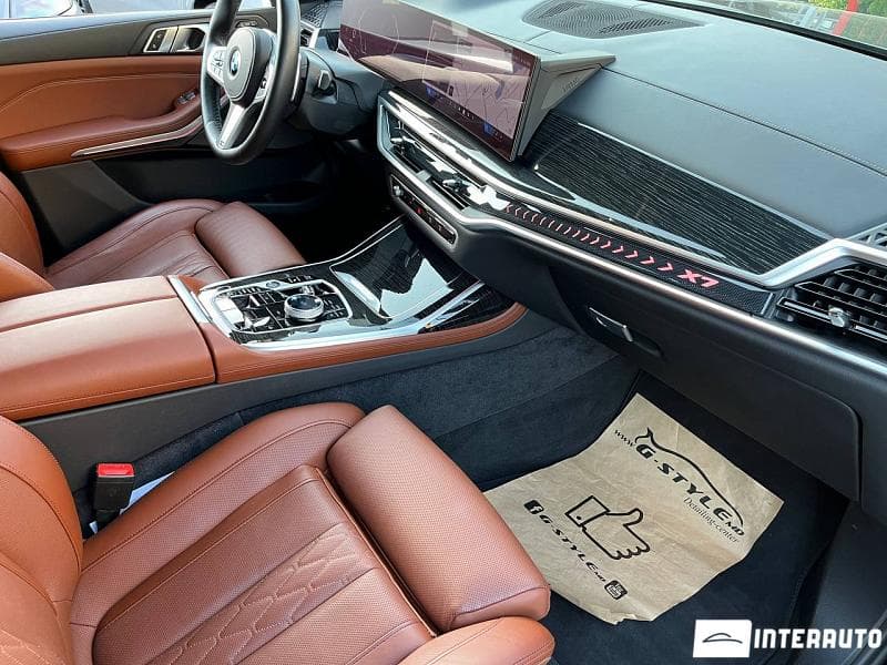 BMW X7 4.0d 2023 — Миниатюра 8