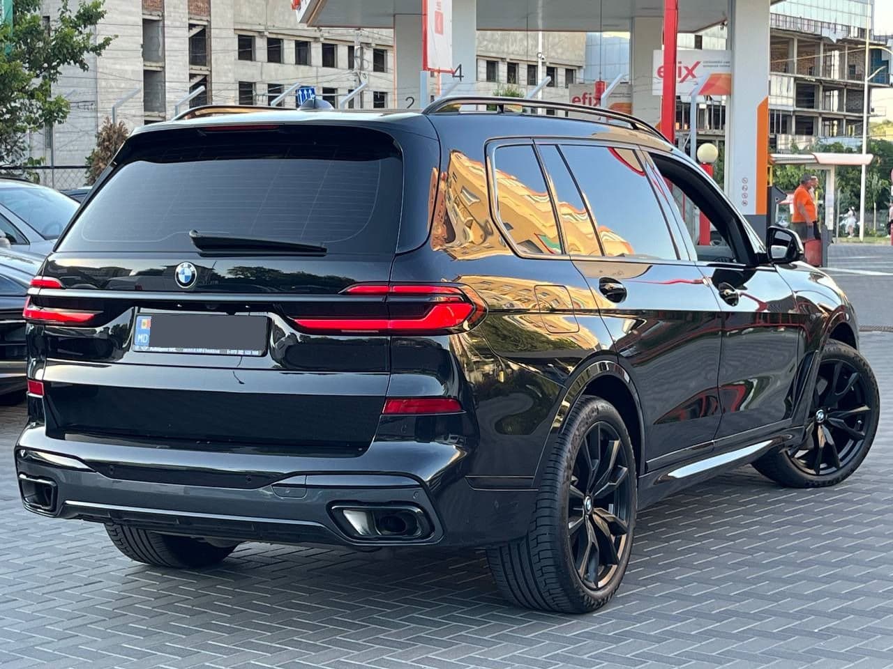 BMW X7 4.0d 2023 — Миниатюра 4