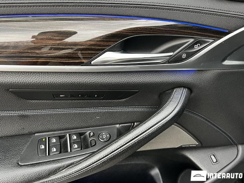 2017 BMW 540 — Miniatură 22
