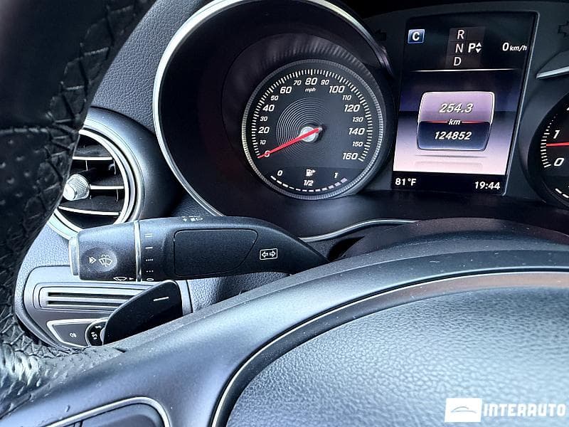 2016 Mercedes C 300 — Miniatură 11