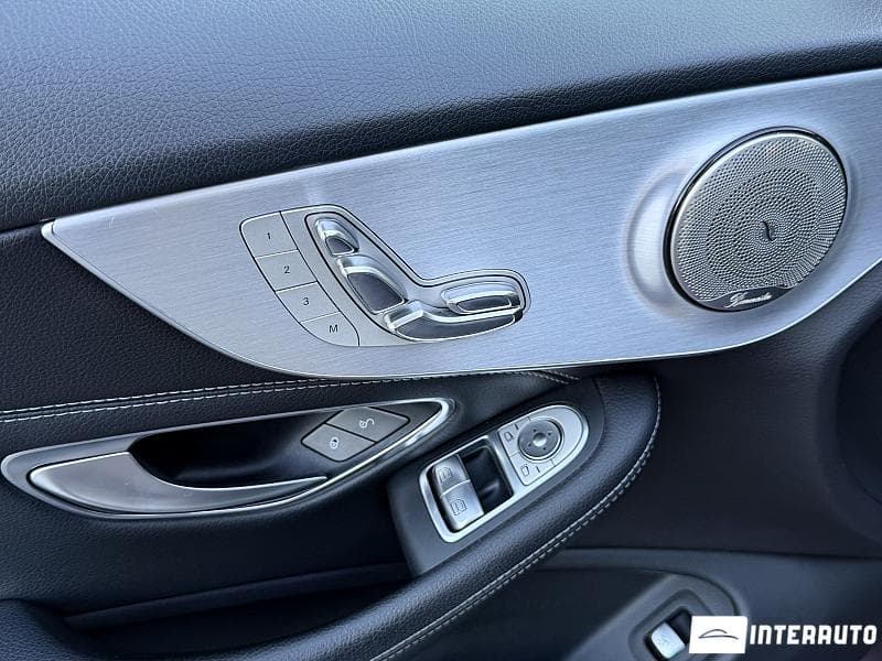 2016 Mercedes C 300 — Miniatură 14