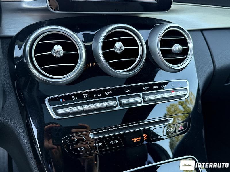 2016 Mercedes C 300 — Miniatură 12