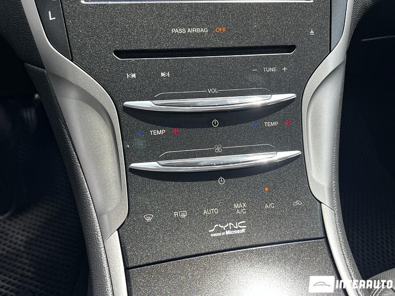 Lincoln MKZ 2013 — Миниатюра 13