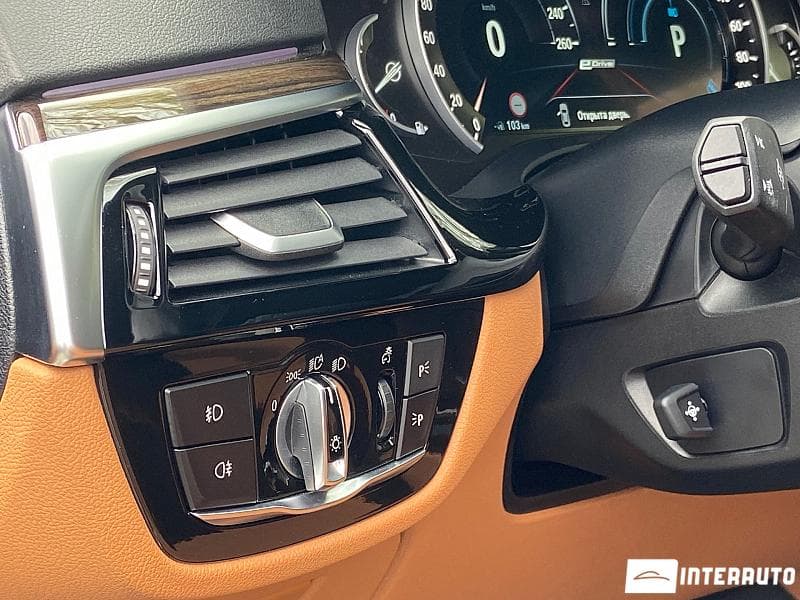 BMW 530e 2018 — Миниатюра 13