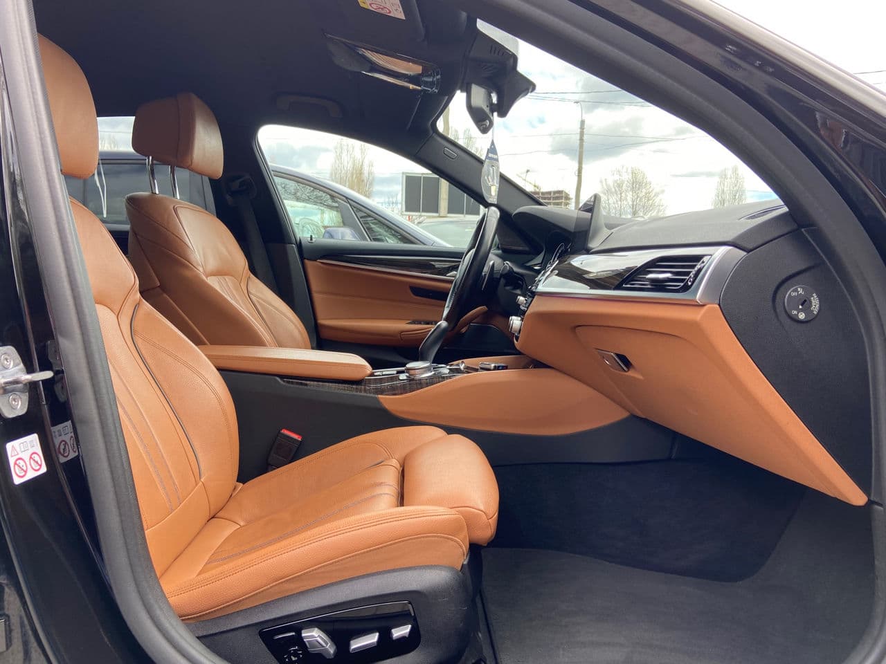 BMW 530e 2018 — Миниатюра 23