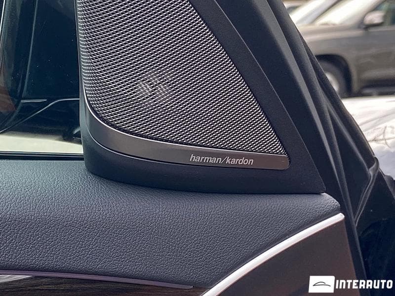 BMW 530e 2018 — Миниатюра 10