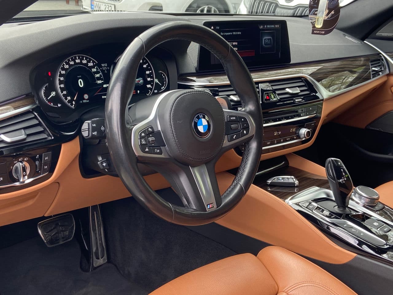 BMW 530e 2018 — Миниатюра 12