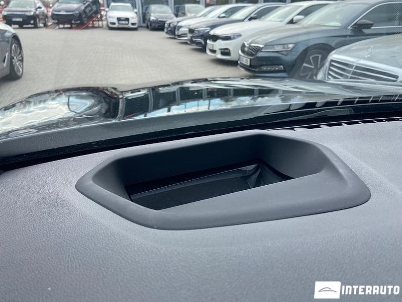 BMW 530e 2018 — Миниатюра 14