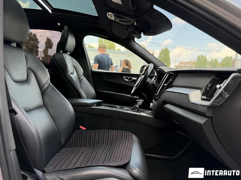 Volvo XC 60 2017 — Миниатюра 15