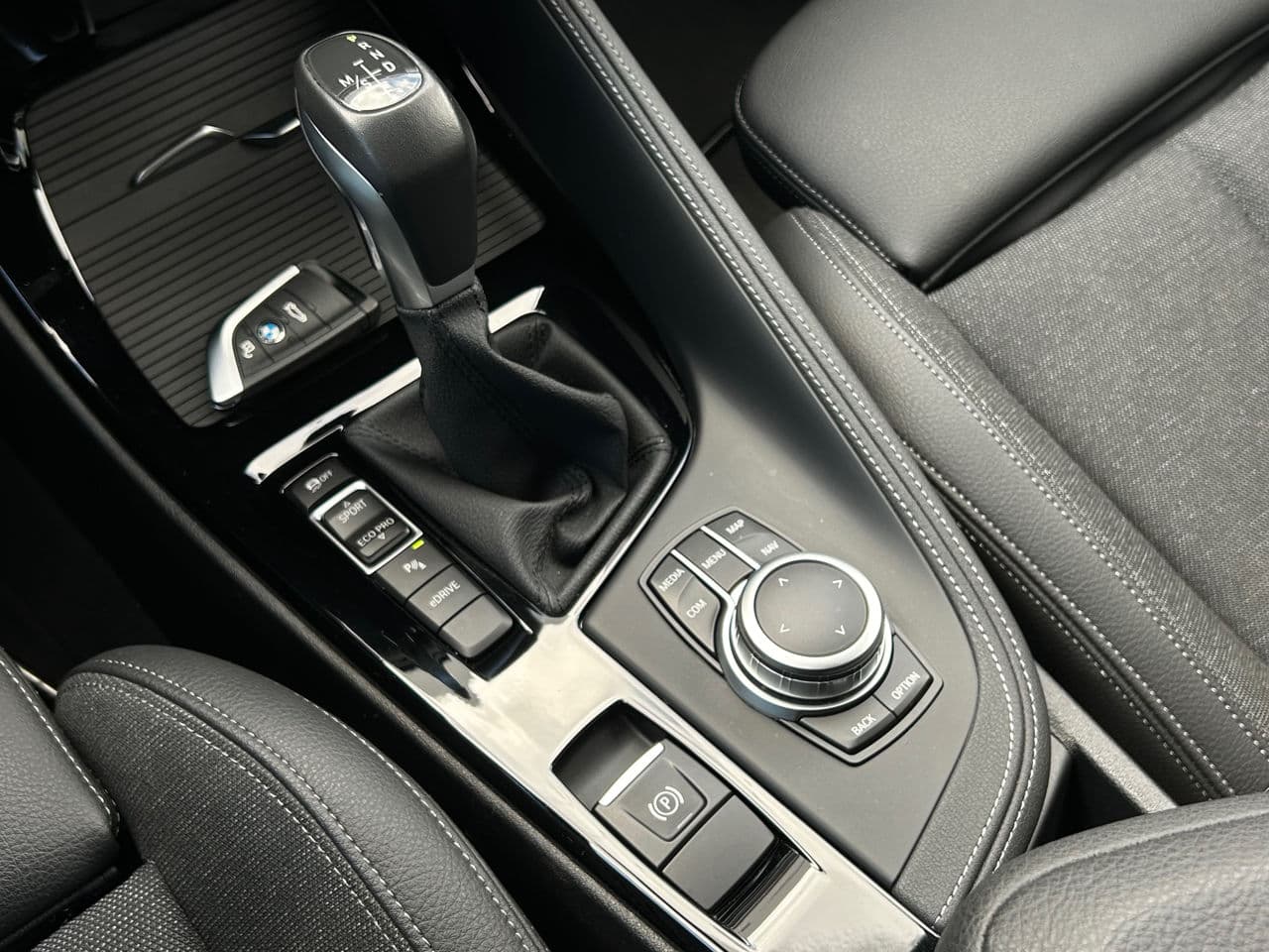 2020 BMW X1 2.5e — Miniatură 14