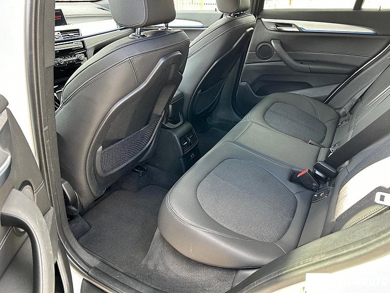 2020 BMW X1 2.5e — Miniatură 16