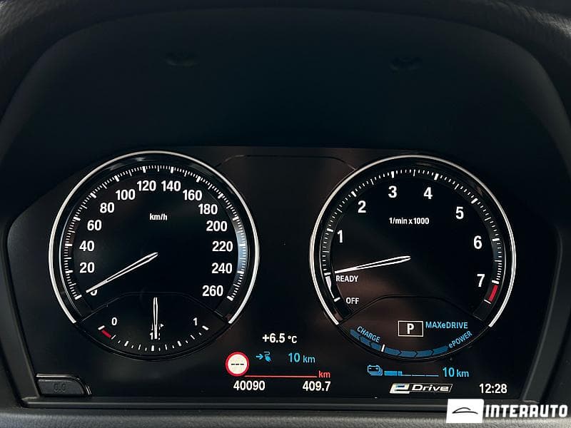 2020 BMW X1 2.5e — Miniatură 11