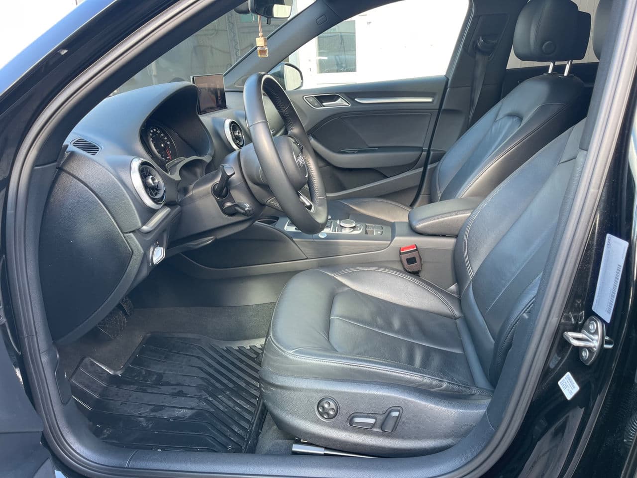 Audi A3 2020 — Миниатюра 6