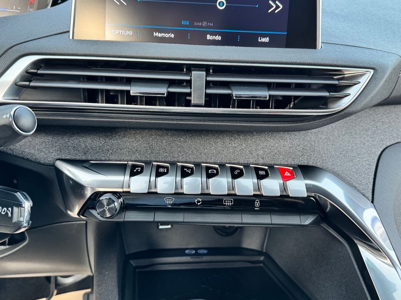 Peugeot 3008 2020 — Миниатюра 11
