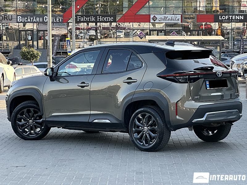 2022 Toyota Yaris Cross — Miniatură 4