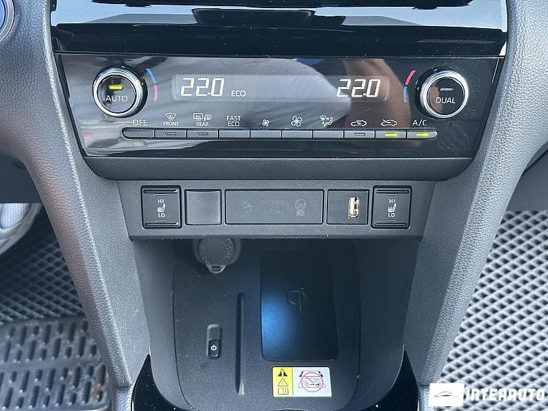 2022 Toyota Yaris Cross — Miniatură 10