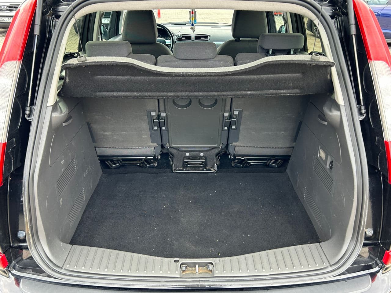 Ford C-MAX 2004 — Миниатюра 16