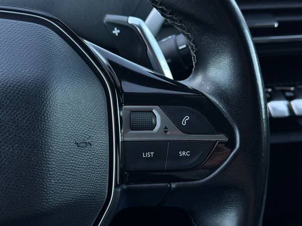 Peugeot 3008 2019 — Миниатюра 10