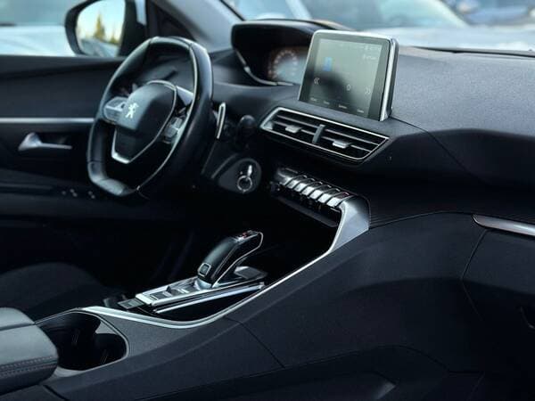 Peugeot 3008 2019 — Миниатюра 8