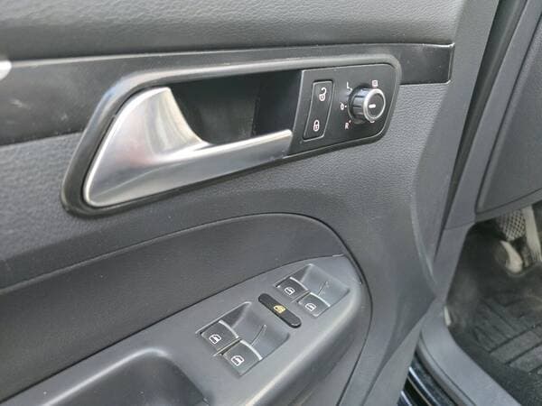2014 Volkswagen Touran — Miniatură 14
