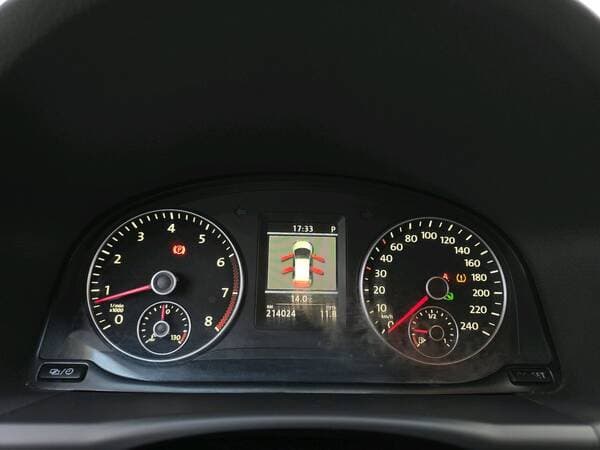 2014 Volkswagen Touran — Miniatură 9