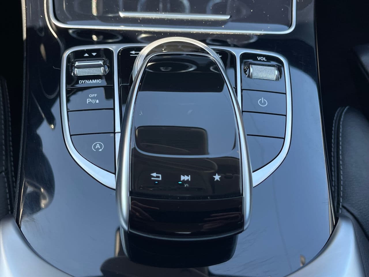Mercedes C 220 2017 — Миниатюра 13