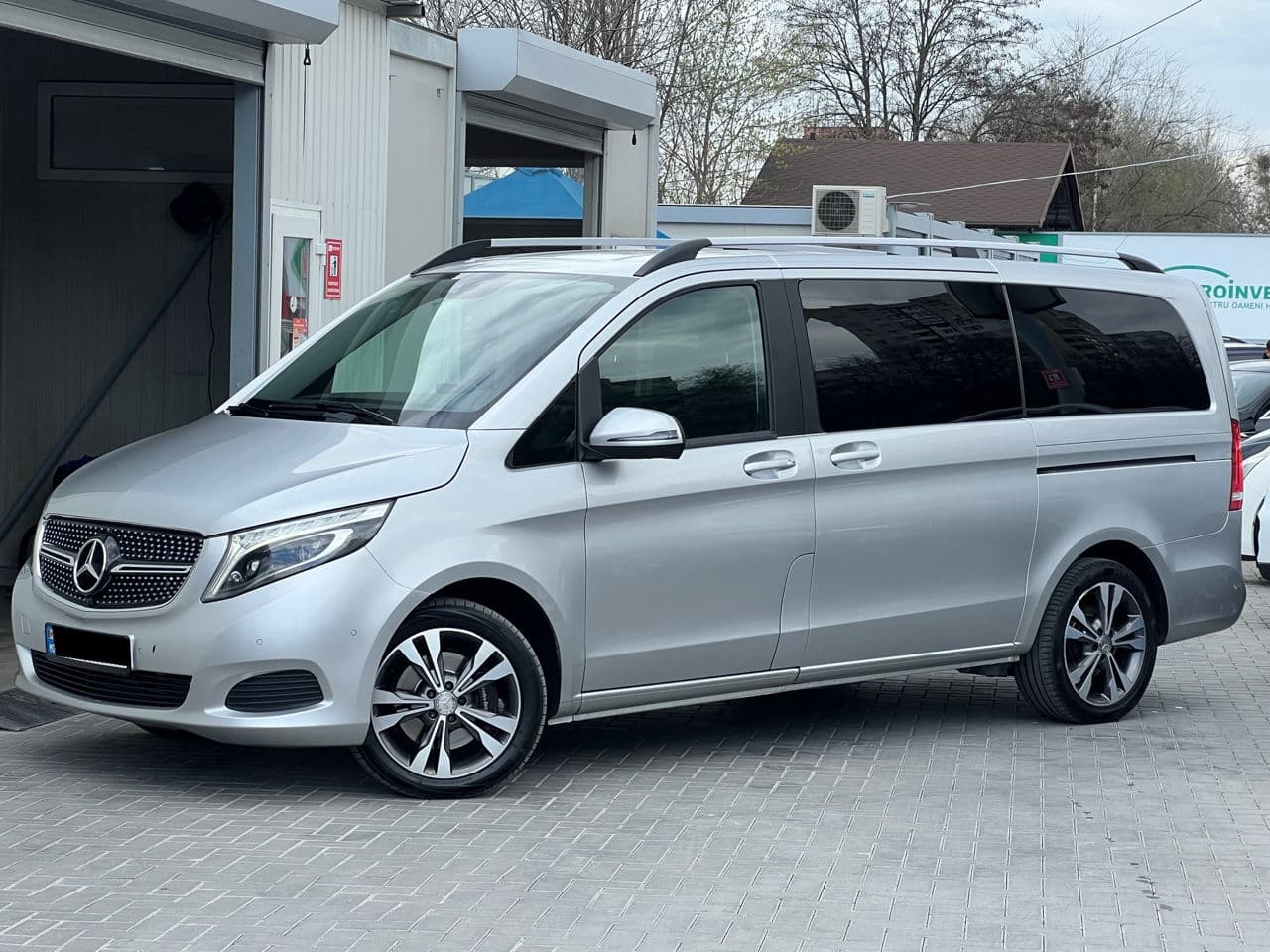 Mercedes V 250