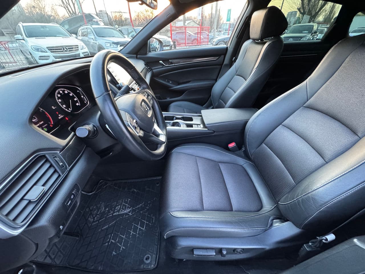 2019 Honda Accord — Miniatură 9