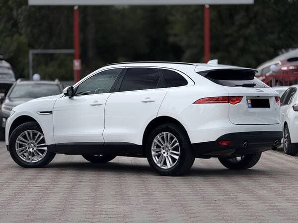 2017 Jaguar F-Pace — Miniatură 3