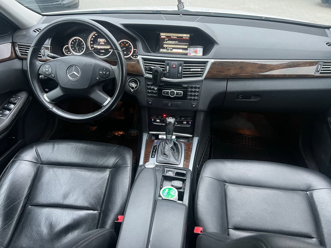 Mercedes E 200 2012 — Миниатюра 8