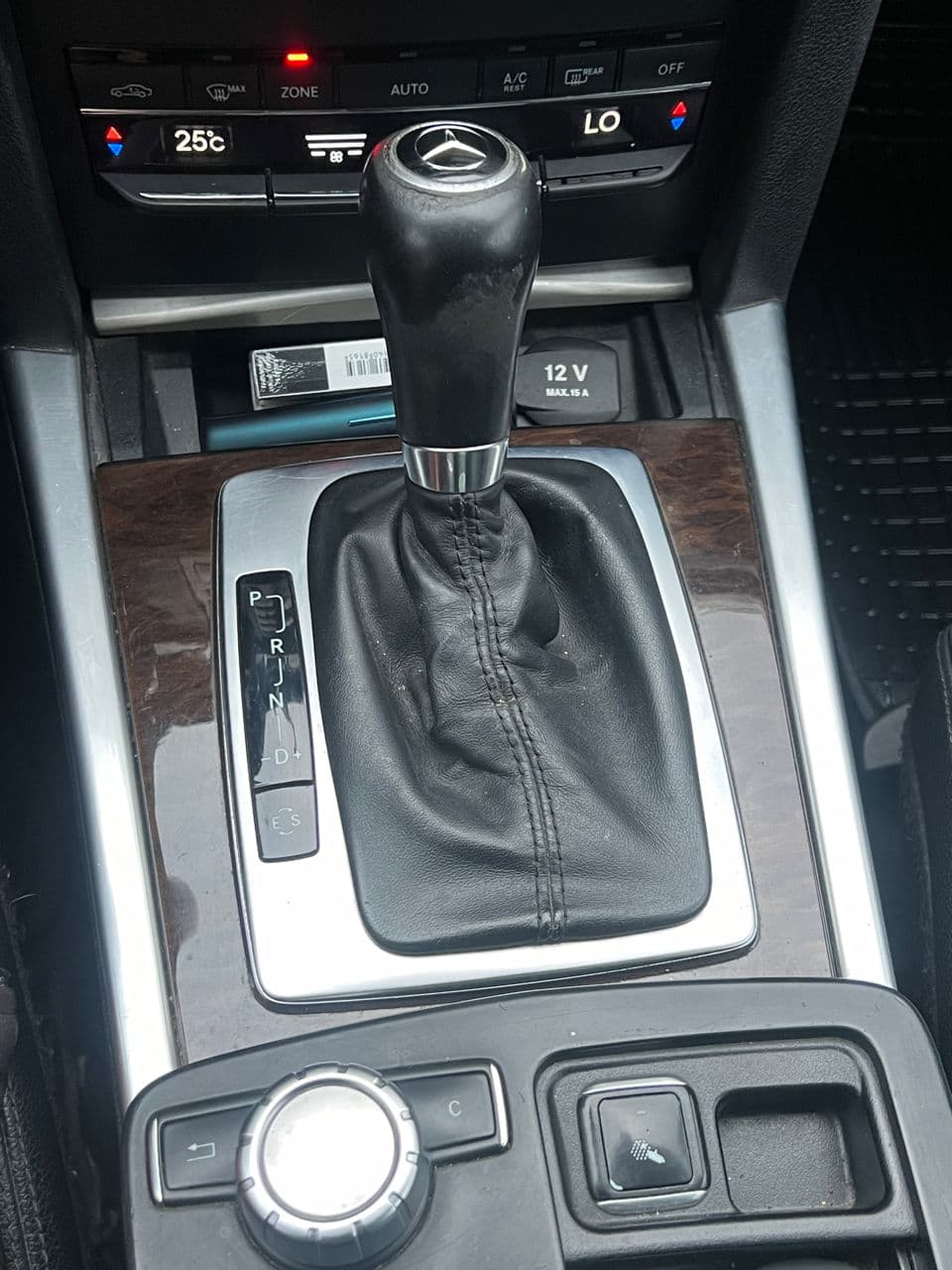 Mercedes E 200 2012 — Миниатюра 12