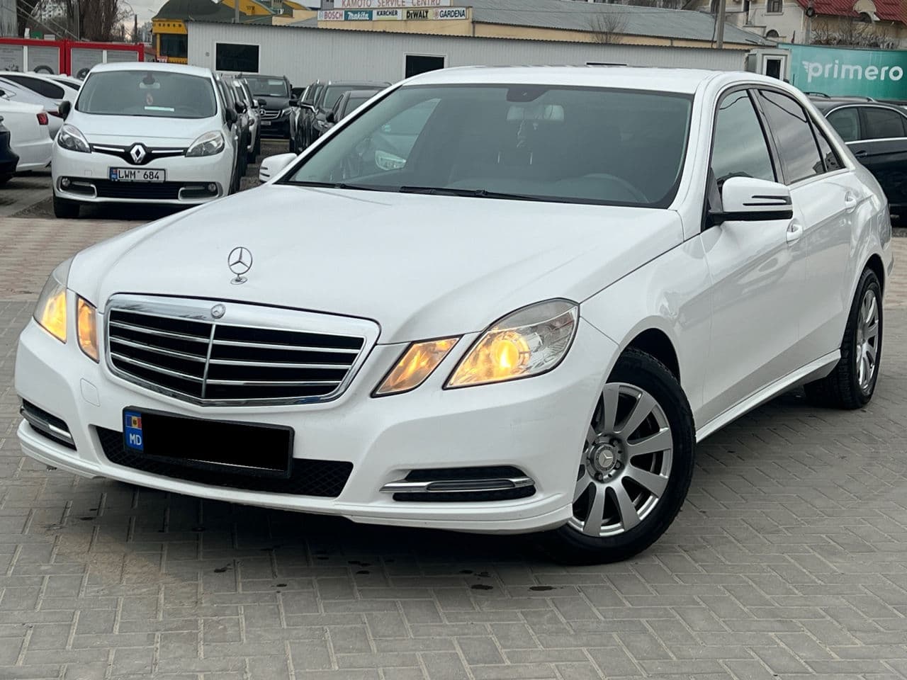Mercedes E 200