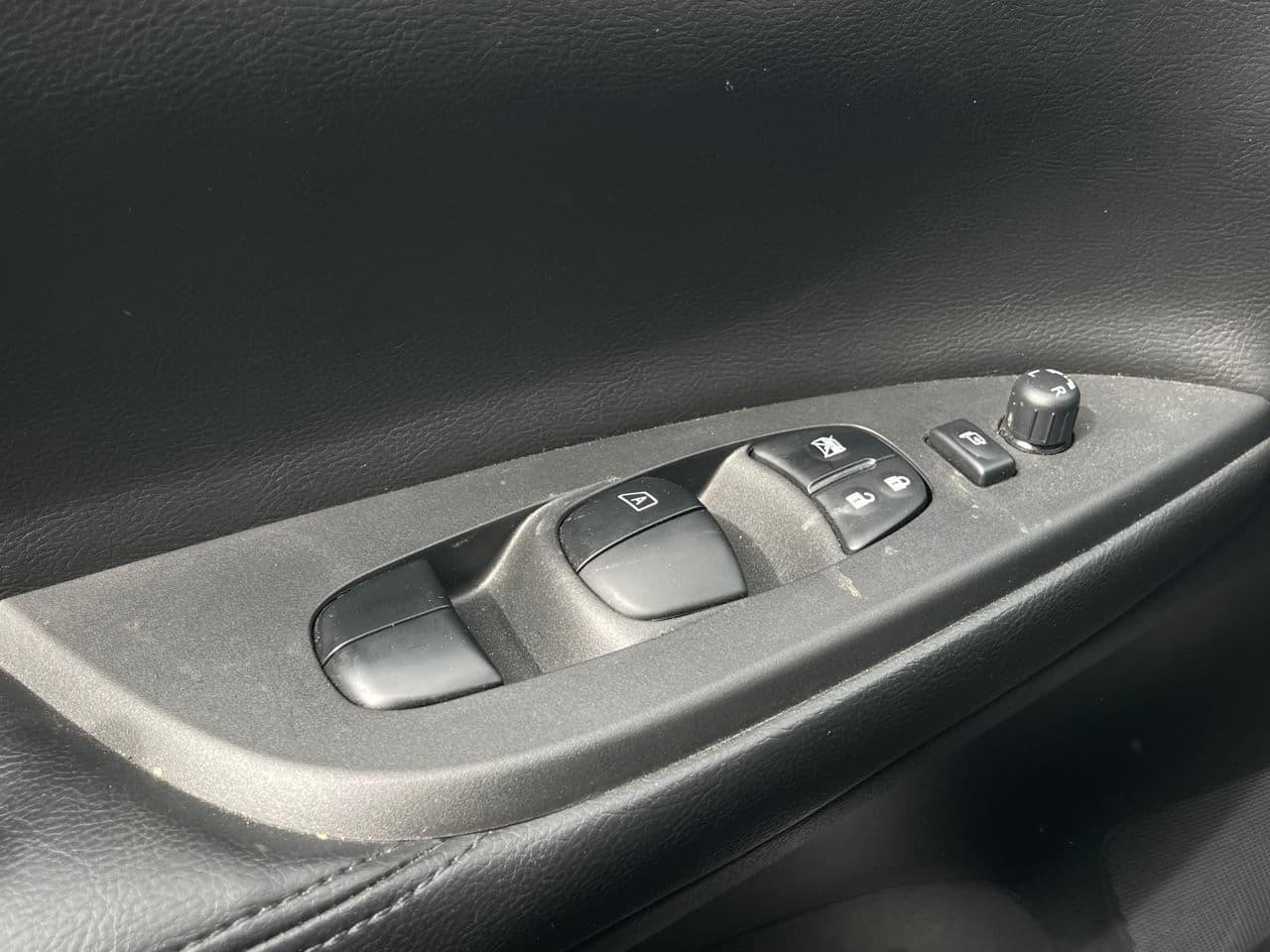 Nissan Pulsar 2014 — Миниатюра 12