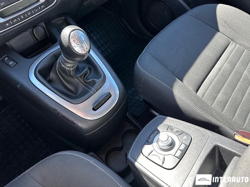 Renault Scenic 2015 — Миниатюра 16